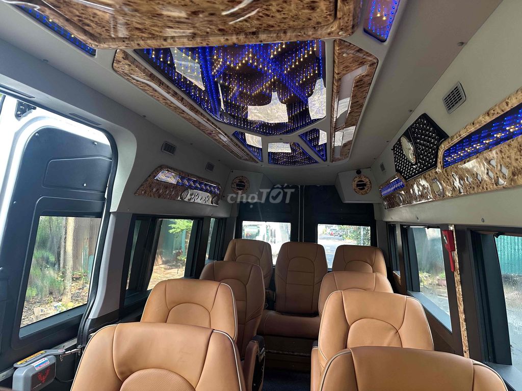 Hyundai Solati Dcar Limousine 12c - sx 2019. Mua bán Phương tiện khác tại Quận Long Biên Hà Nội được đăng bởi Nguyễn Văn Tuấn hình 11