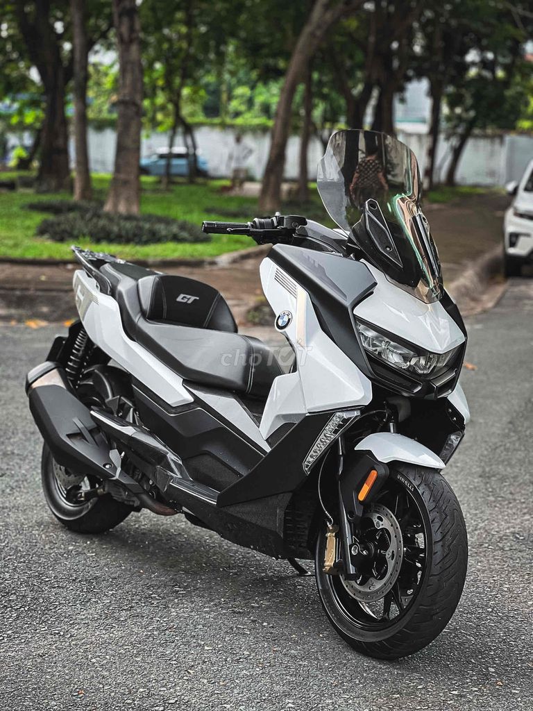 BMW C400GT White Diamond ga điện bs SG odo 9k2. Mua bán Xe máy tại Quận 3 Tp Hồ Chí Minh được đăng bởi Nha Dang hình 1
