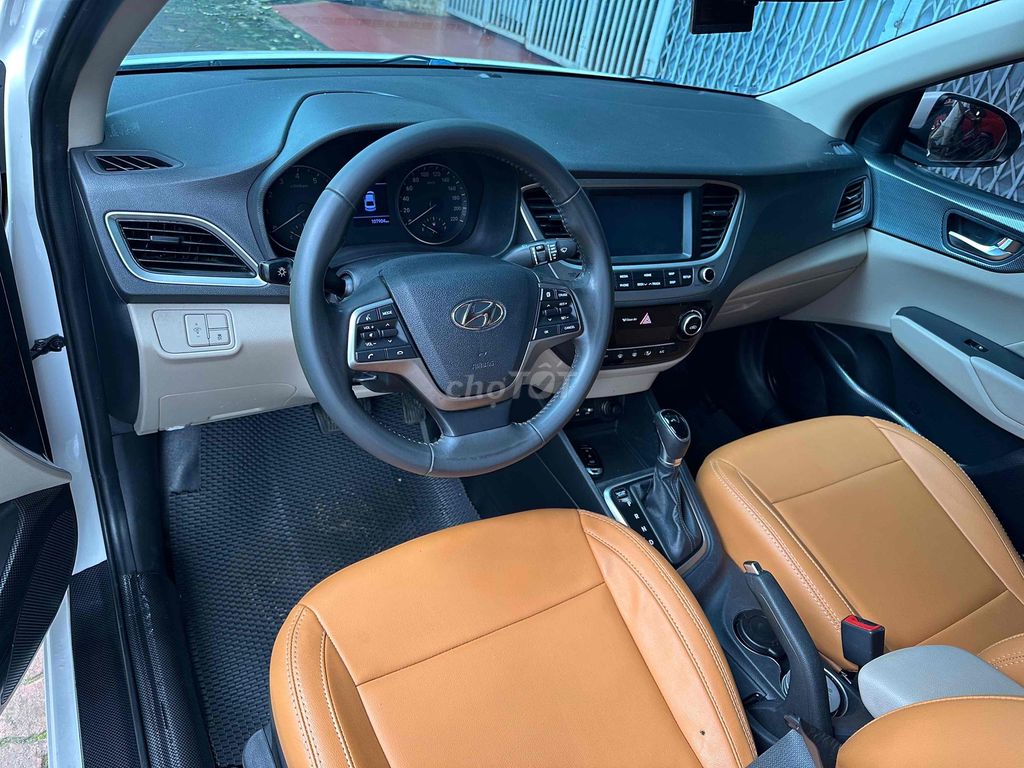 Hyundai Accent 2018 1.4 ATH - 100000 km. Mua bán Ô tô tại Thành phố Buôn Ma Thuột Đắk Lắk được đăng bởi minh toàn  hình 5