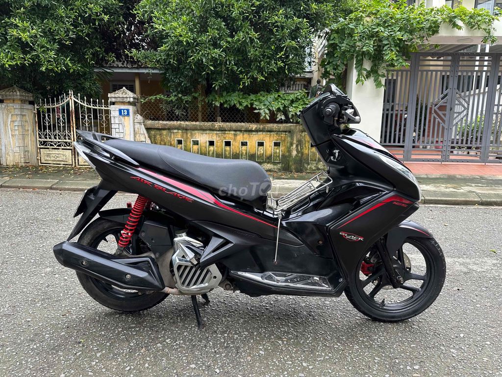 AB 2015 125cc 16tr500 ***. Mua bán Xe máy tại Thành phố Huế Thừa Thiên Huế được đăng bởi Xe Máy Trường An Phát hình 5