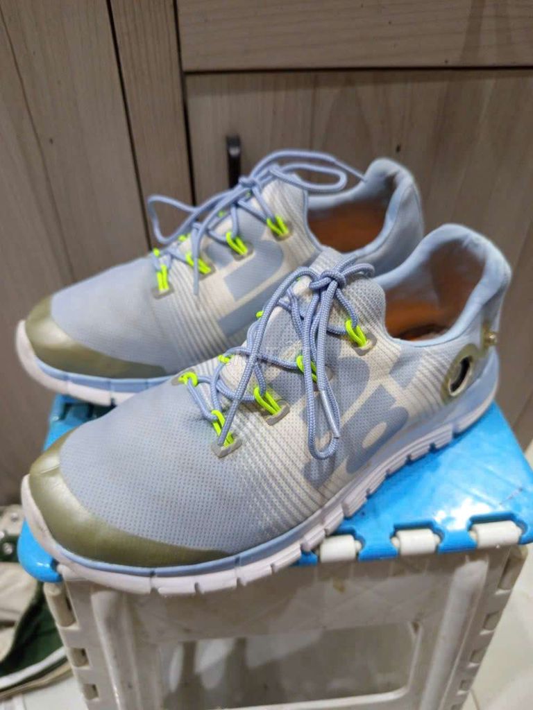 Giày thể thao Reebok Xanh nhạt 40. Mua bán Giày dép tại Quận 7 Tp Hồ Chí Minh được đăng bởi Giày Xi An Vũ hình 1