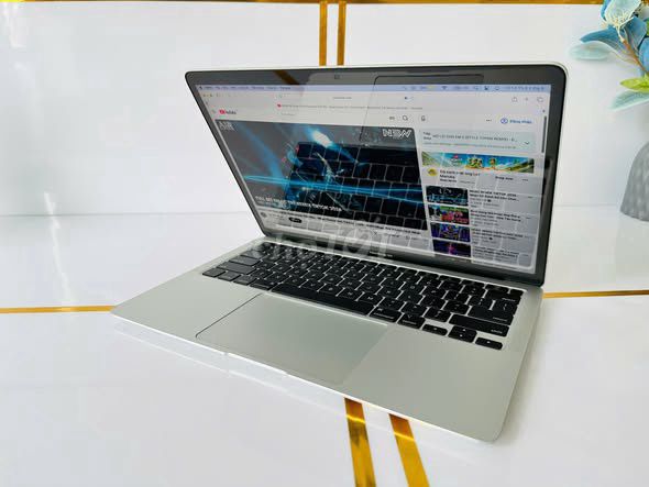 Apple MacBook Air 2020 i3 8GB/256GB. Mua bán Laptop tại Quận 1 Tp Hồ Chí Minh được đăng bởi Hội Đồ Điện Tử hình 1