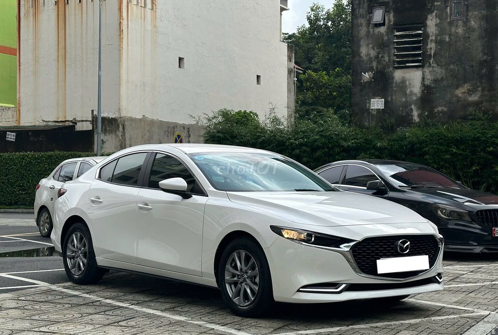Mazda 3 1.5 Luxury 2023 -30000 km -579tr. Mua bán Ô tô tại Thành phố Dĩ An Bình Dương được đăng bởi Siêu Thị Ô Tô Bình Dương  hình 2
