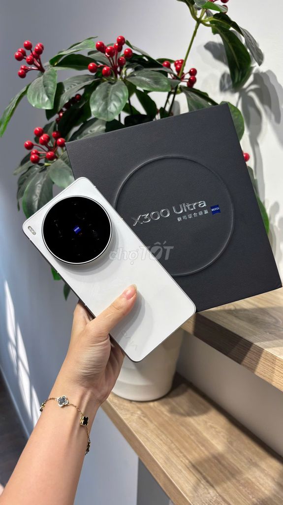 Vivo X300 Ultra Trắng 16.512Gb Xtay. Mua bán Điện thoại tại Quận Tân Bình Tp Hồ Chí Minh được đăng bởi Đăng Khoa Store hình 1