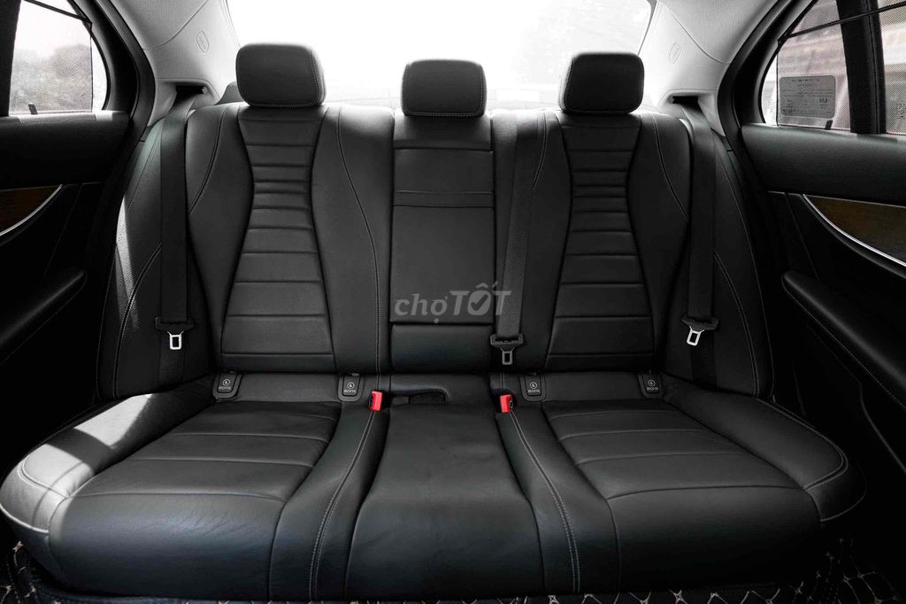 E200 - 2020 màu trắng/ nt đen 1 chủ siêu đẹp. Mua bán Ô tô tại Quận 7 Tp Hồ Chí Minh được đăng bởi Dương Phương hình 14