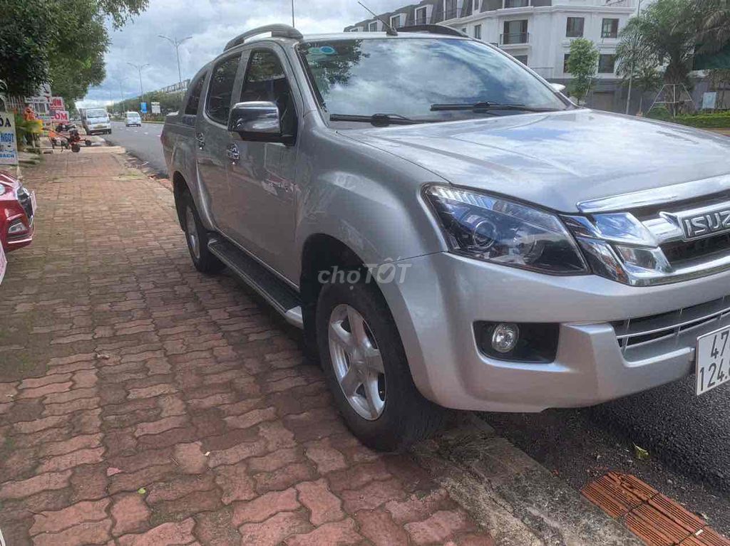 Isuzu Dmax 2016 LS 3.0 4x4 AT - 80000 km