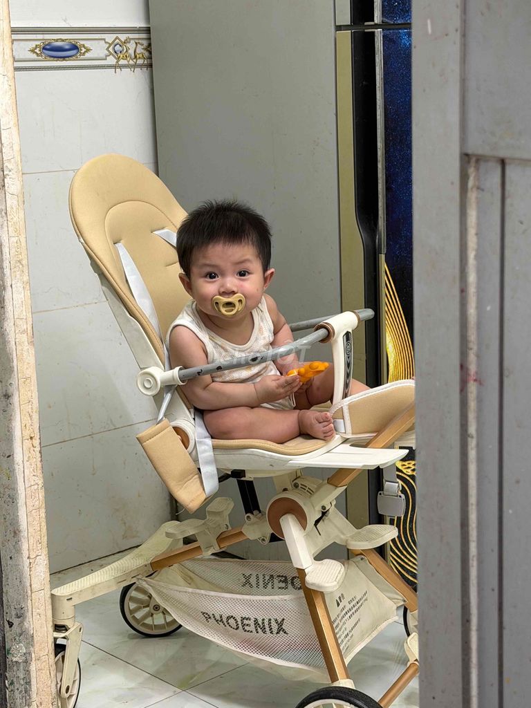Xe đẩy Phoenix màu Kem. Mua bán Mẹ và bé tại Quận Bình Tân Tp Hồ Chí Minh được đăng bởi trương ngọc hạnh hình 1