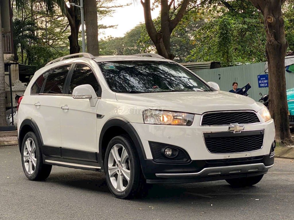 CAPTIVA 2015 2.4 LTZ. Mua bán Ô tô tại Quận 12 Tp Hồ Chí Minh được đăng bởi TIẾN AUTO  hình 1