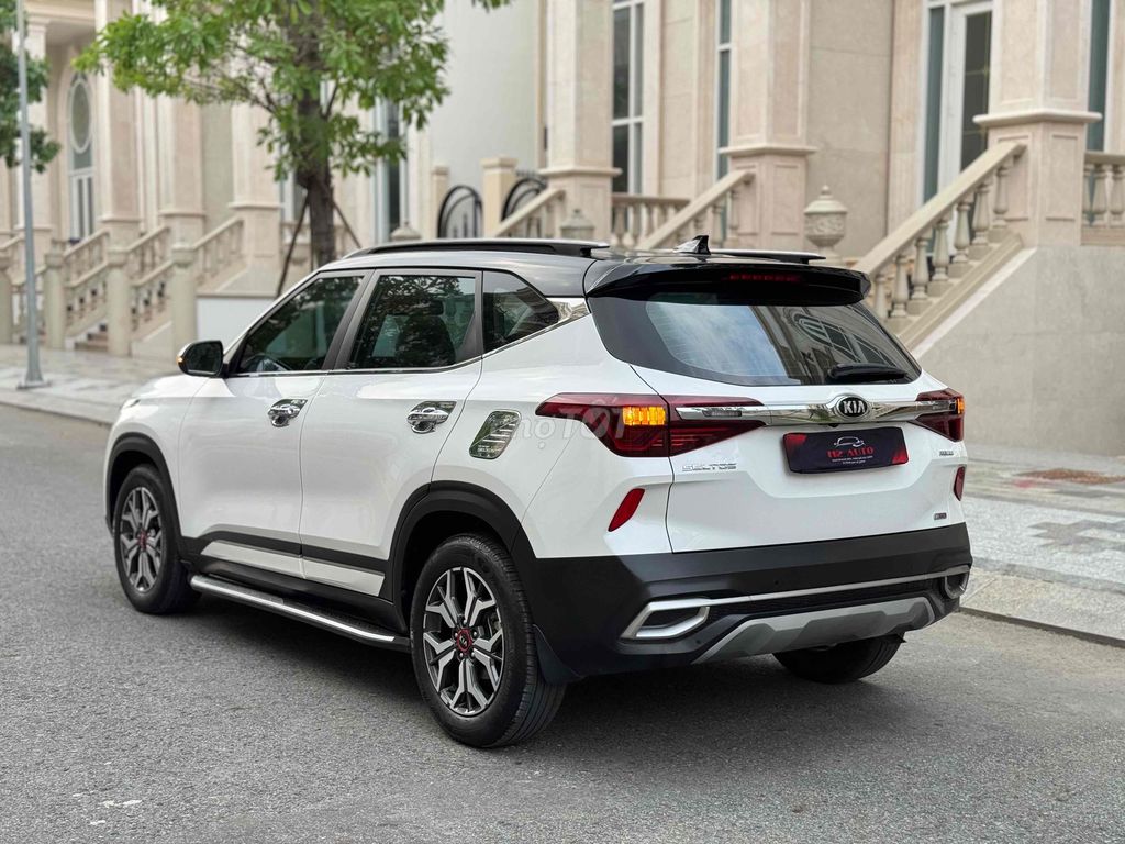 Kia Seltos 1.4 Premium 2020 quá mới chỉ 13.000 km. Mua bán Ô tô tại Thành phố Thủ Đức Tp Hồ Chí Minh được đăng bởi Hoà Xe Cũ hình 4