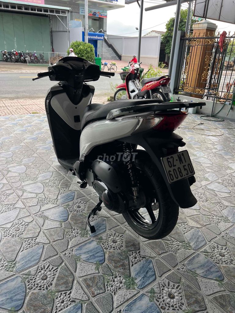 SH 125. Mua bán Xe máy tại Huyện Châu Thành Long An được đăng bởi Phat hình 4