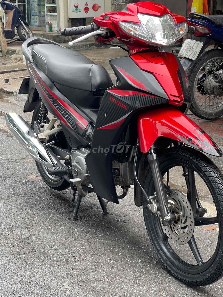 WAVE BLADE ĐẸP CHẤT. Mua bán Xe máy tại Quận Đống Đa Hà Nội được đăng bởi Hà hình 4