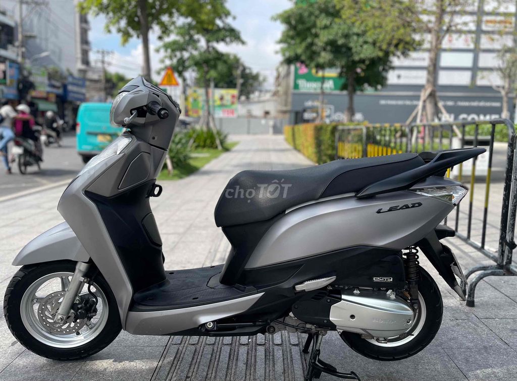 Honda Lead 125cc 2015 Серый, документы в порядке