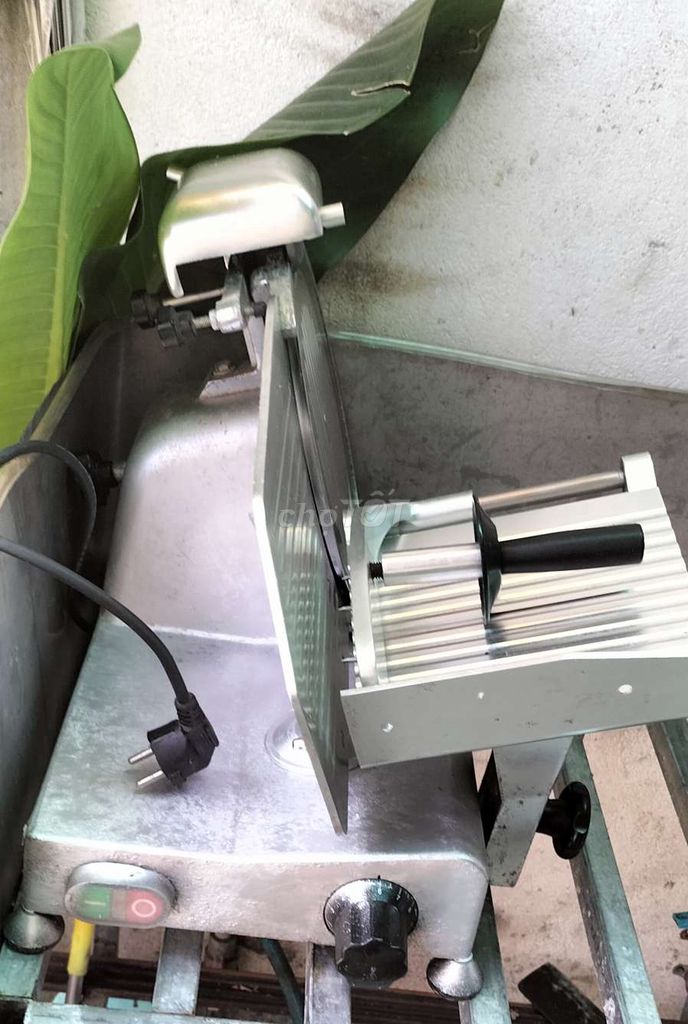 Máy thái thịt kim loại bạc. Mua bán Đồ chuyên dụng, Giống nuôi trồng tại Thành phố Pleiku Gia Lai được đăng bởi phạm văn tú  hình 1