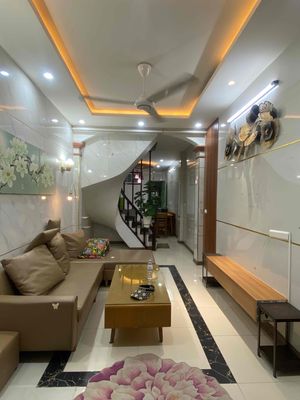 Townhouse 44 m² · 3 bed · Phố Quan Nhân