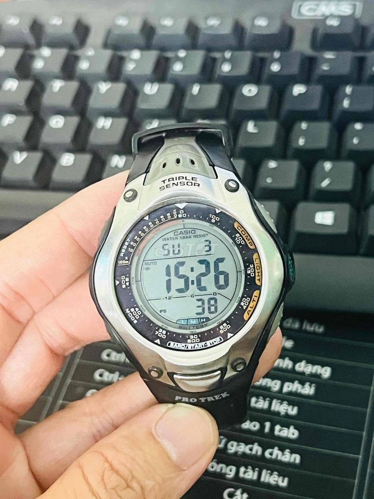 đồng hồ casio protrek