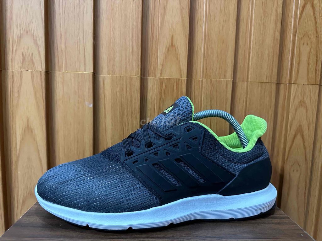 Giày Adidas size 40.5 chính hãng mới keng zin 97%