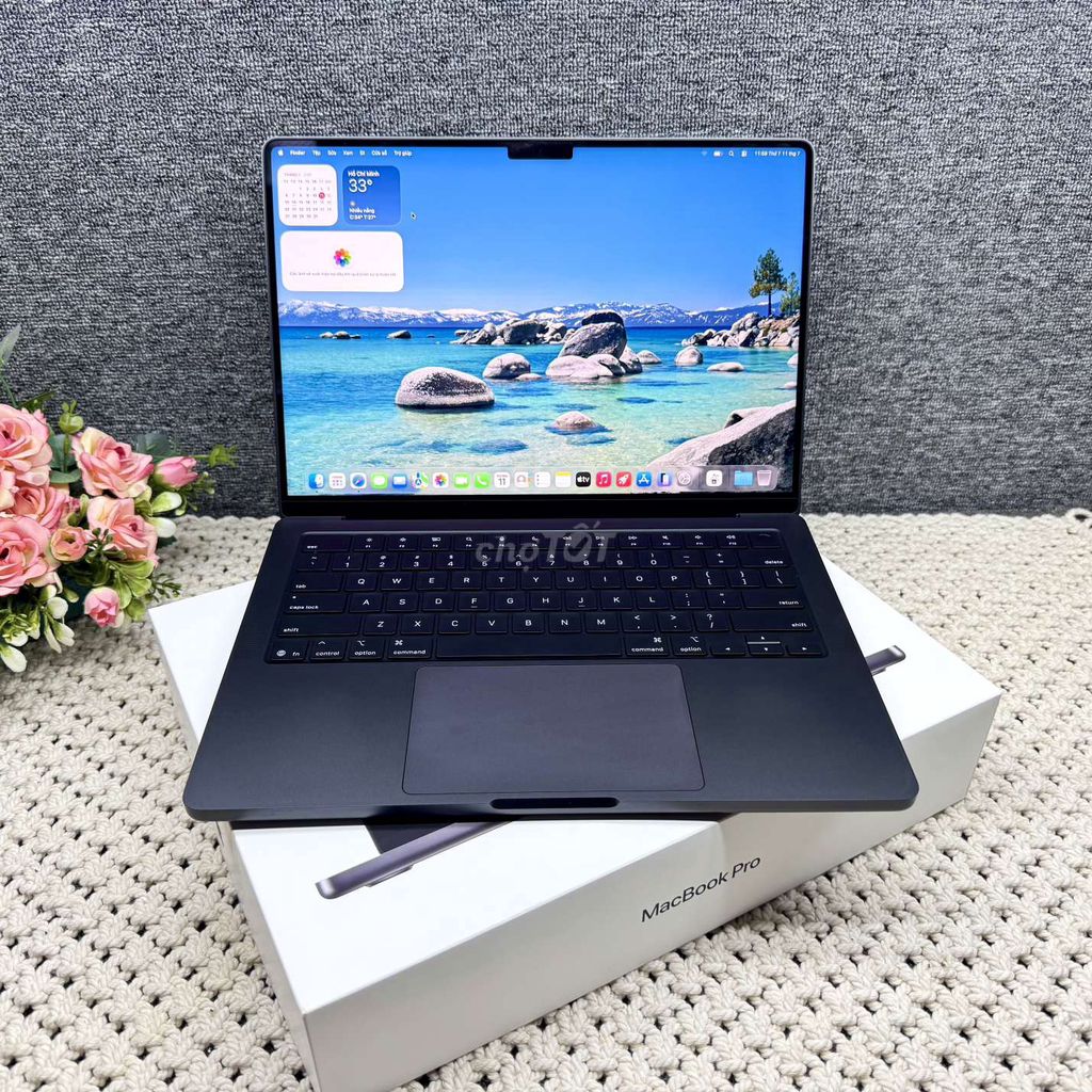 Macbook Pro 14' M5 - Bản SSD 1T - Fullbox. Mua bán Laptop tại Thành phố Huế Thừa Thiên Huế được đăng bởi LÊ NGUYỄN LAPTOP LAPTOPHUE COM VN hình 1