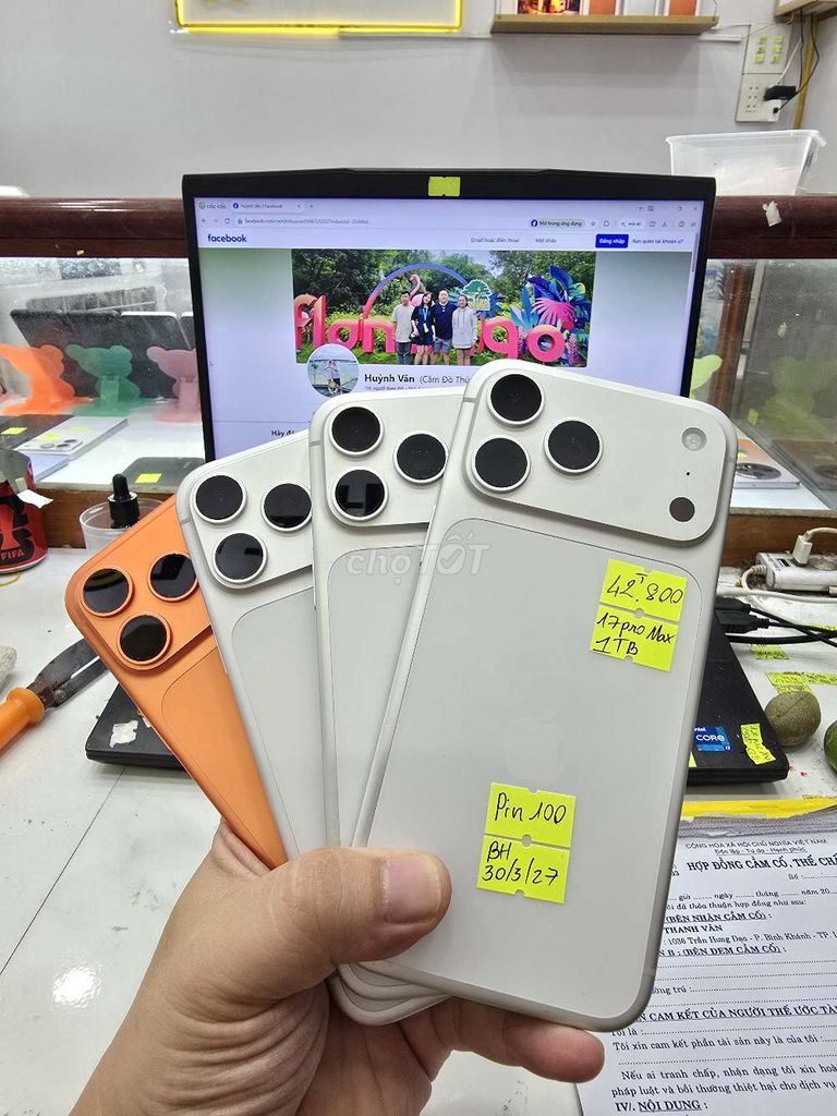 iPhone 17 Pro Max 256GB - 1TB - Có Khay Sim. Mua bán Điện thoại tại Thành phố Long Xuyên An Giang được đăng bởi Facebook Cầm Đồ Thúy Vân hình 1