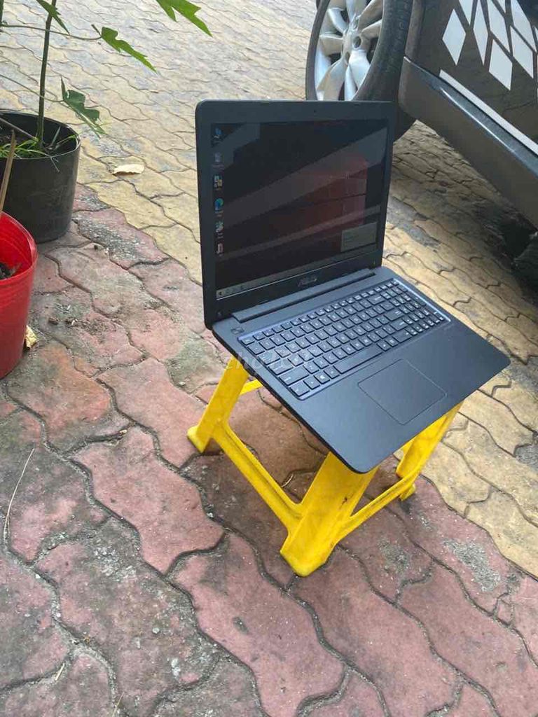 Asus Pentium 4 15.6 inch 4GB/500GB Đen. Mua bán Laptop tại Thành phố Thuận An Bình Dương được đăng bởi phúc cần alo ko nhắn tin  hình 1