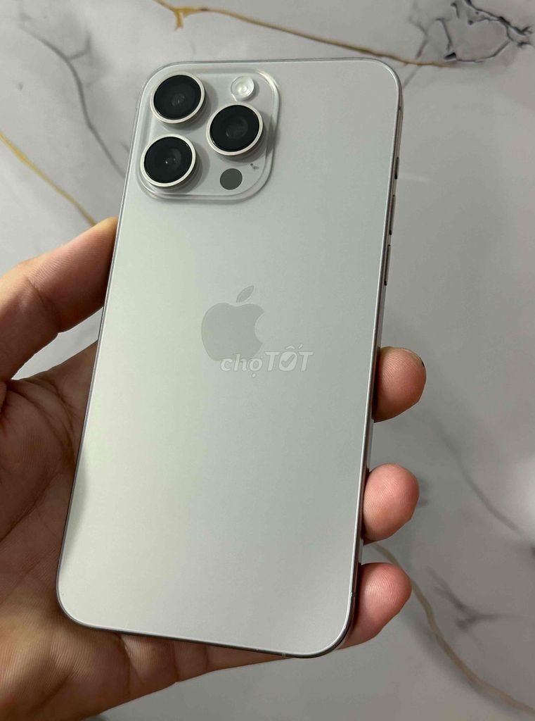 15Pro Max 256Gb Quốc Tế Mỹ TiTan Đẹp. Mua bán Điện thoại tại Thành phố Thuận An Bình Dương được đăng bởi Long Anh hình 1