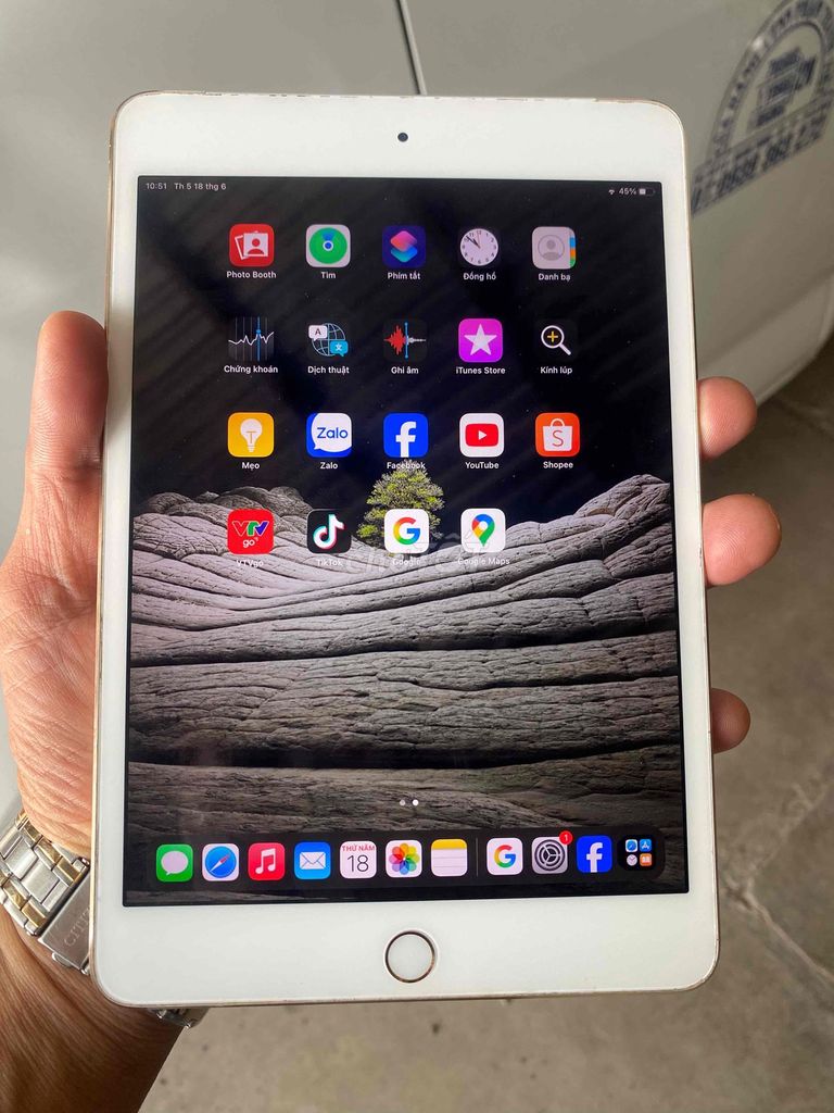 Apple iPad mini 4 32GB Vàng. Mua bán Máy tính bảng tại Thành phố Cà Mau Cà Mau được đăng bởi Phat Dat hình 1