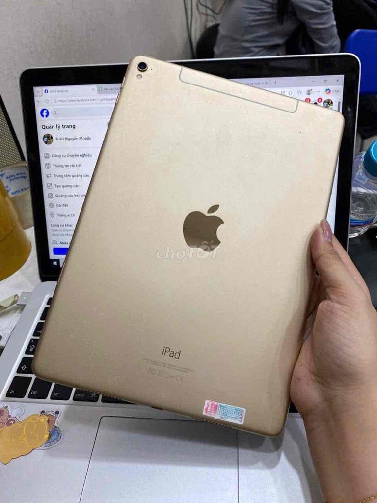 Ipad Pro 9.7inch 32G Gold LL/A - 3G - Pin 100%. Mua bán Máy tính bảng tại Quận 3 Tp Hồ Chí Minh được đăng bởi Tuấn Nguyễn hình 1