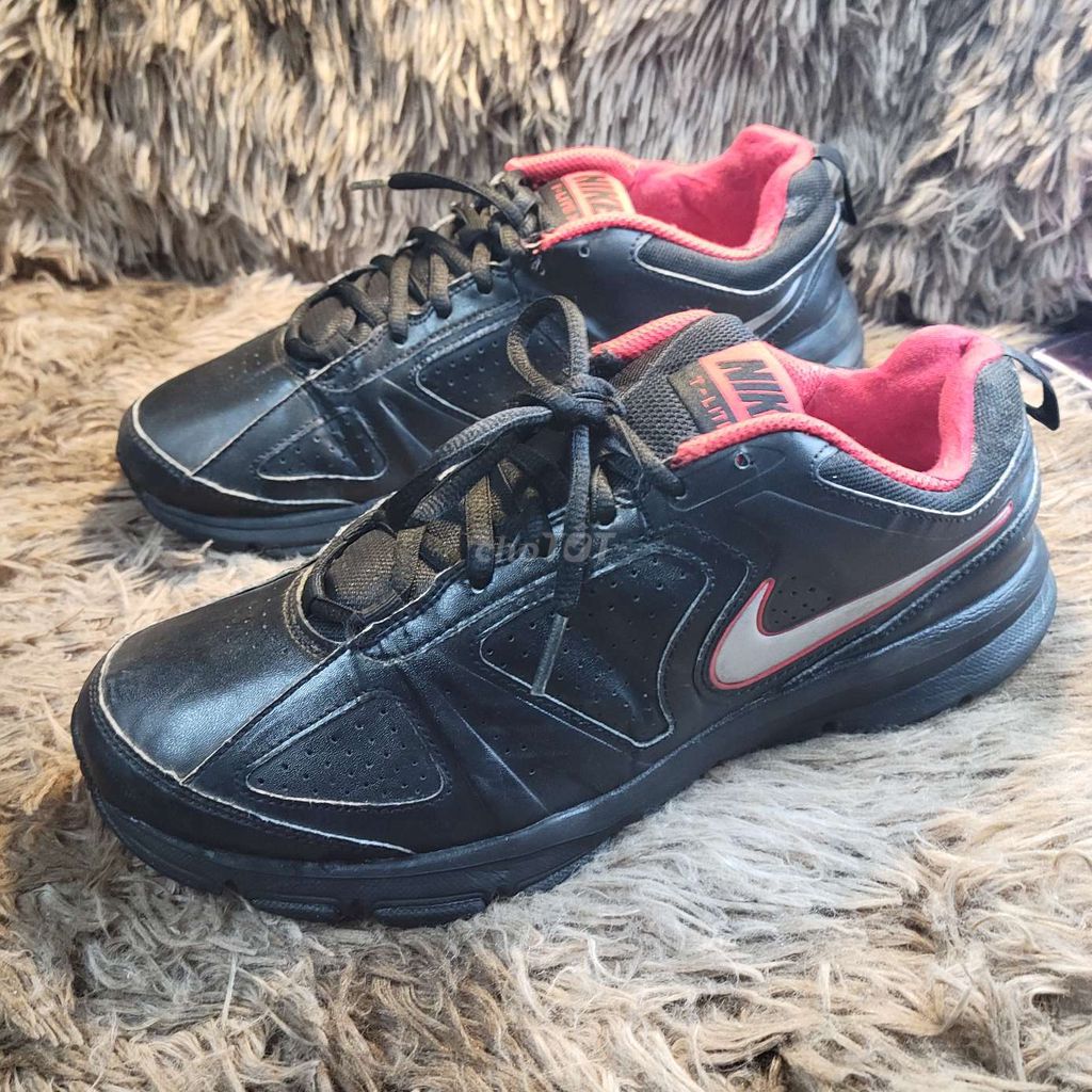 Nike nhẹ  dòng da size 41