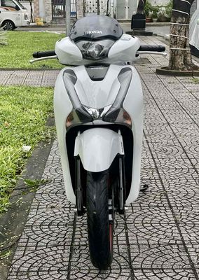 Sh150 Trắng 2017 biển số 43. Trả trước 0₫ nhận xe. Mua bán Xe máy tại Quận Sơn Trà Đà Nẵng được đăng bởi Anh Thành