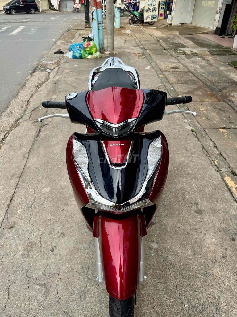 🟡🟡 SH 125 ABS đỏ đen 2024 odo 1100km như mới. Mua bán Xe máy tại Thành phố Biên Hòa Đồng Nai được đăng bởi XE MÁY CŨ THÀNH MỸ  hình 1