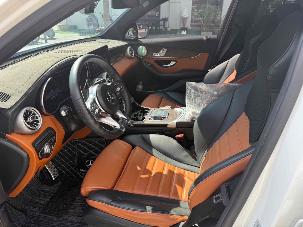 Mercedes Benz GLC 2021 200 4Matic - 22000 km. Mua bán Ô tô tại Quận Hà Đông Hà Nội được đăng bởi Toyota Hà Đông Tsure hình 7