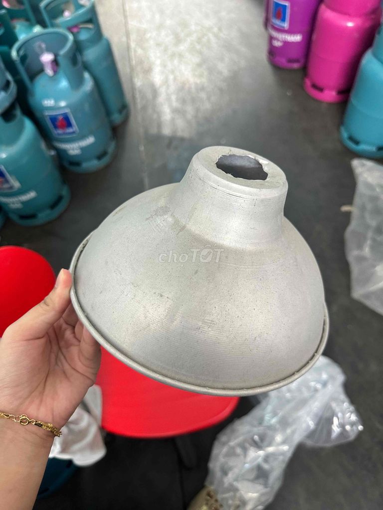 Thanh Lý 2 Chao đèn. Mua bán Đèn tại Quận Thanh Khê Đà Nẵng được đăng bởi donna hình 1