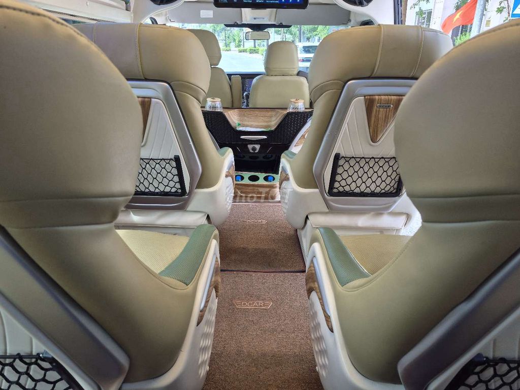 Ford Transit VIP Lounge 10 chỗ số sàn. Mua bán Phương tiện khác tại Quận Long Biên Hà Nội được đăng bởi Ngô hùng hình 10