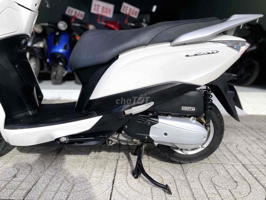 📣 Honda Lead Fi 125cc đời cuối Trắng Ngọc-Trinh Zi. Mua bán Xe máy tại Thành phố Rạch Giá Kiên Giang được đăng bởi Xe Máy Thanh Phương hình 3