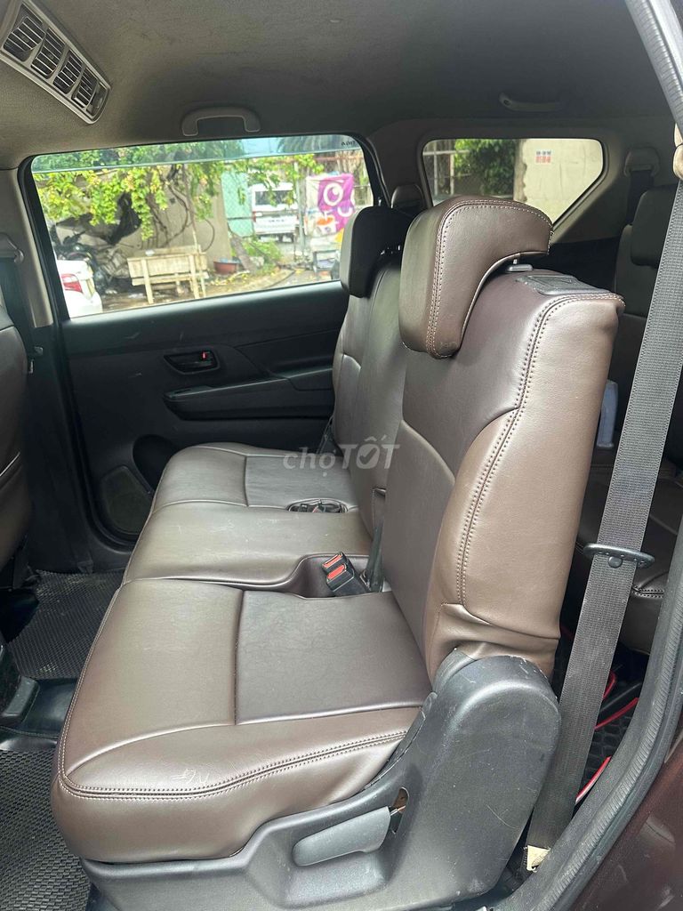 Suzuki Ertiga 2019 МКПП коричневый 7 мест