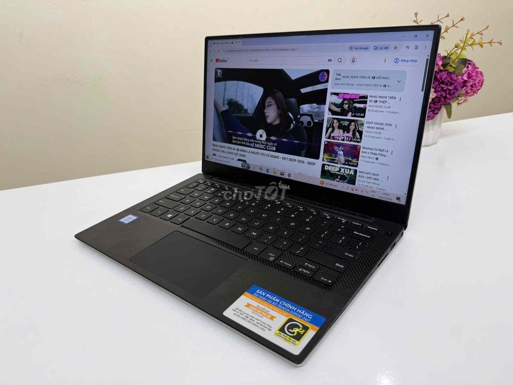 Dell XPS 13-9360 i5-7200U 13.3 inch 8GB/256GB Bạc. Mua bán Laptop tại Quận Thanh Xuân Hà Nội được đăng bởi Phạm Duyên Laptop 118 hình 1
