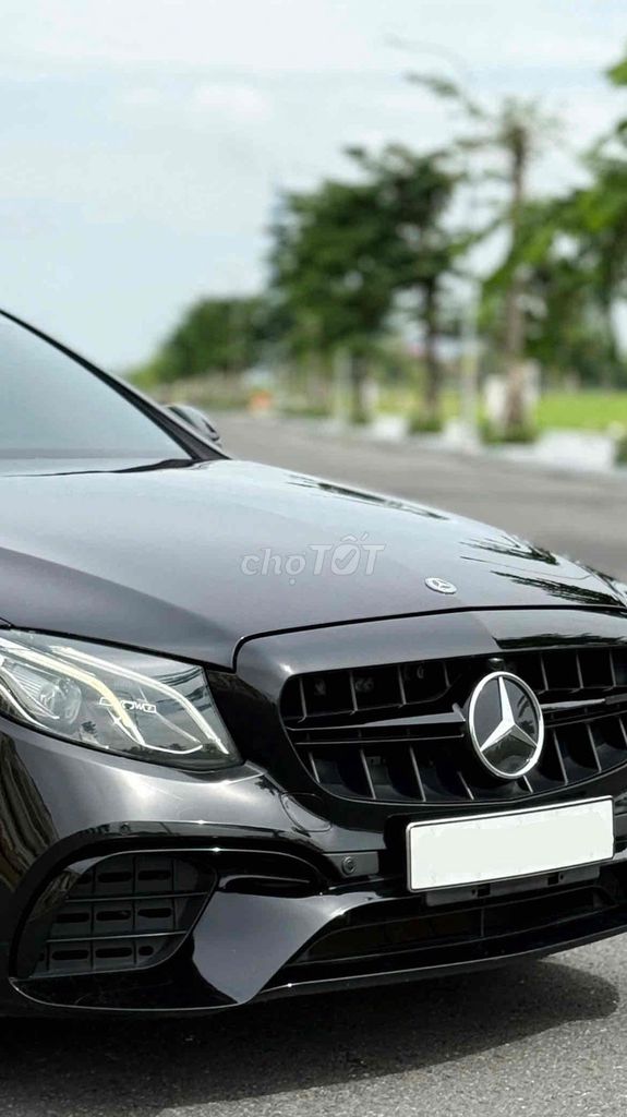 Mercedes-Benz E200 nâng full E63. Mua bán Ô tô tại Quận Tân Phú Tp Hồ Chí Minh được đăng bởi hiep nguyen hình 1