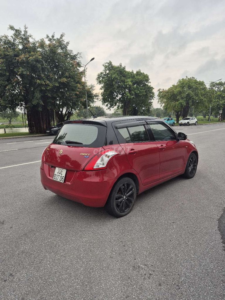 Suzuki SWiFt 2017 1.4 AT - 90000 km. Mua bán Ô tô tại Quận Long Biên Hà Nội được đăng bởi Ngô hùng hình 4