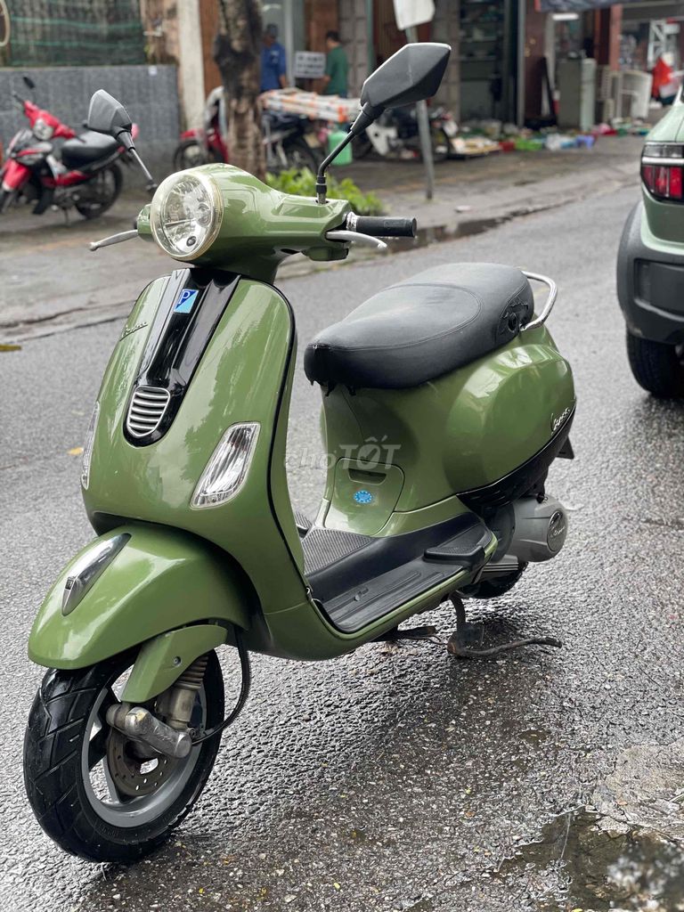 Vespa 3V ie 2013. Mua bán Xe máy tại Quận Ngũ Hành Sơn Đà Nẵng được đăng bởi Tuan Nguyen hình 2