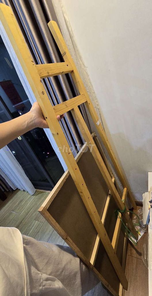 Giá vẽ và Bảng gỗ A1 mới