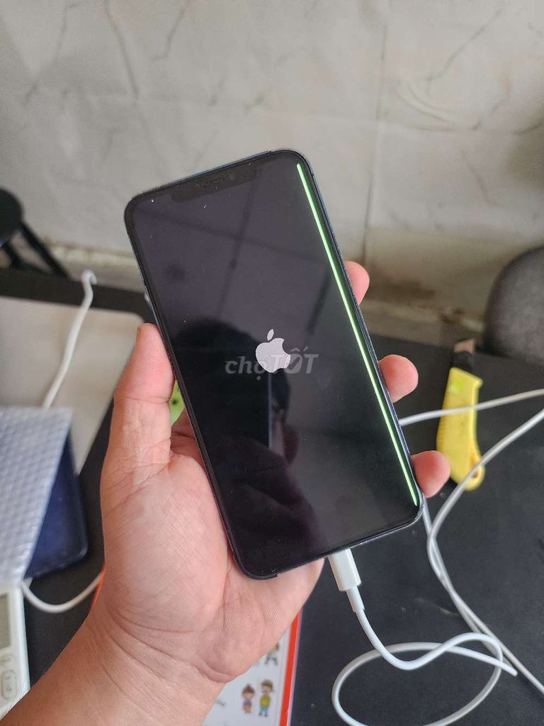 Apple iPhone XS Max 256GB Xám màn sọc gắn sim bt. Mua bán Điện thoại tại Quận Ninh Kiều Cần Thơ được đăng bởi Điện Thoại Tốt hình 1
