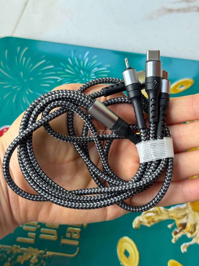 Dây sạc USB 3 cổng bọc dù Đen Trắng. Mua bán Phụ kiện (Màn hình, Chuột...) tại Huyện Tân Phú Đồng Nai được đăng bởi Gia Bảo hình 1