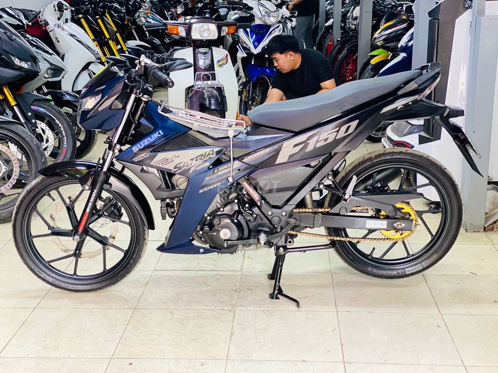 XE MÁY THỊNH PHÁT - SATRIA 150 XANH ĐEN SIÊU LƯỚT. Mua bán Xe máy tại Quận Bắc Từ Liêm Hà Nội được đăng bởi XE MÁY THỊNH PHÁT XE LƯỚT GIÁ RẺ hình 3