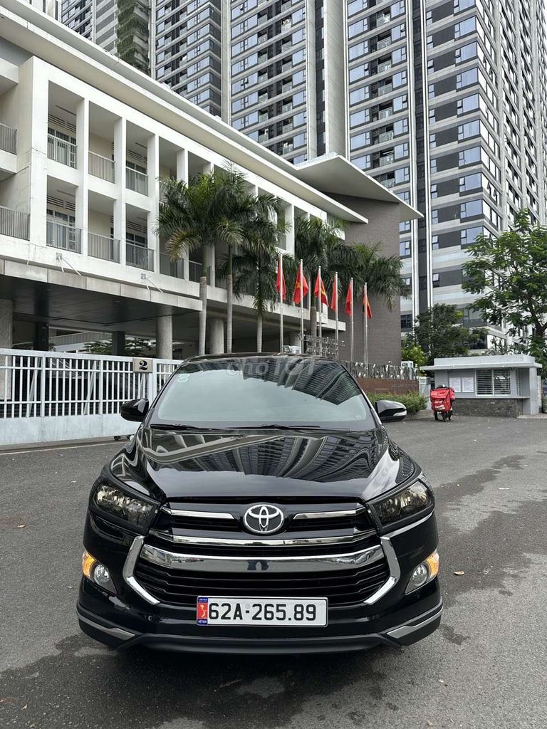 TOYOTA INNOVA VENTURER,tự động,2018,86000km,95%