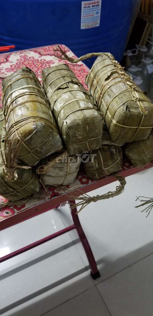Bánh tét truyền thống 6 cái. Mua bán Đồ ăn, thực phẩm và các loại khác tại Quận 11 Tp Hồ Chí Minh được đăng bởi Nguyễn hán Tài hình 1