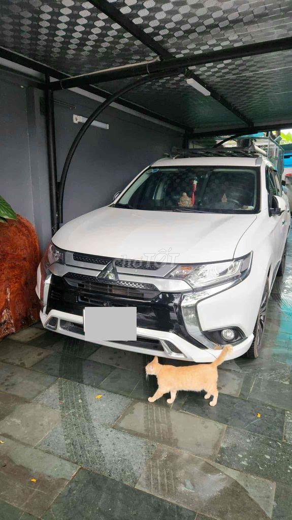 Mitsubishi Outlander 2022 2.0 CVT - 520000 km. Mua bán Ô tô tại Huyện Đa Krông Quảng Trị được đăng bởi Lê Thanh Dũng hình 2