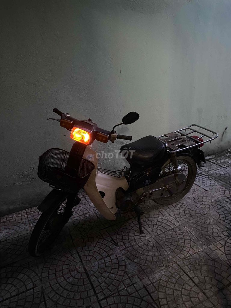 ít đi cần bán Honda custum 89/70 còn ok. Mua bán Xe máy tại Quận Thanh Khê Đà Nẵng được đăng bởi Thi hình 1