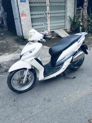 SYM Shark màu Trắng. Mua bán Xe máy tại Thành phố Thủ Đức Tp Hồ Chí Minh được đăng bởi Thu Uyên
