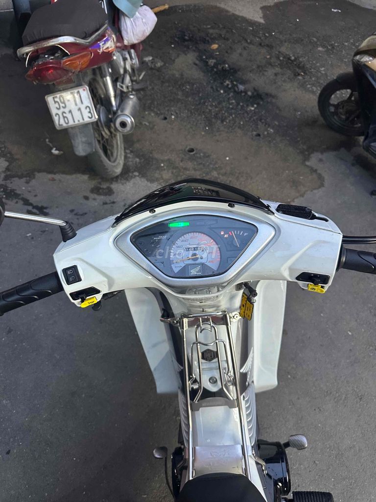 Honda Future Neo Fi Белый Мопед