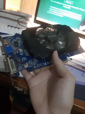 Card Radeon HD6570 1gb vàGigabyte GT730 1gbd5
