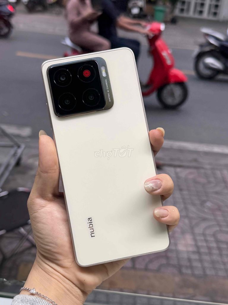 Nubia A56 64GB Trắng. Mua bán Điện thoại tại Quận 8 Tp Hồ Chí Minh được đăng bởi HP MOBILE hình 1